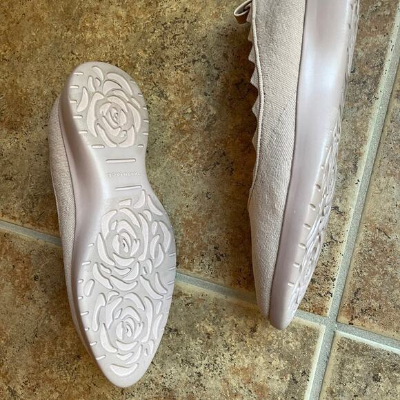 Taryn Rose "Dasha" ballet nude flats sz 6 Excllnt - Picture 6 of 12